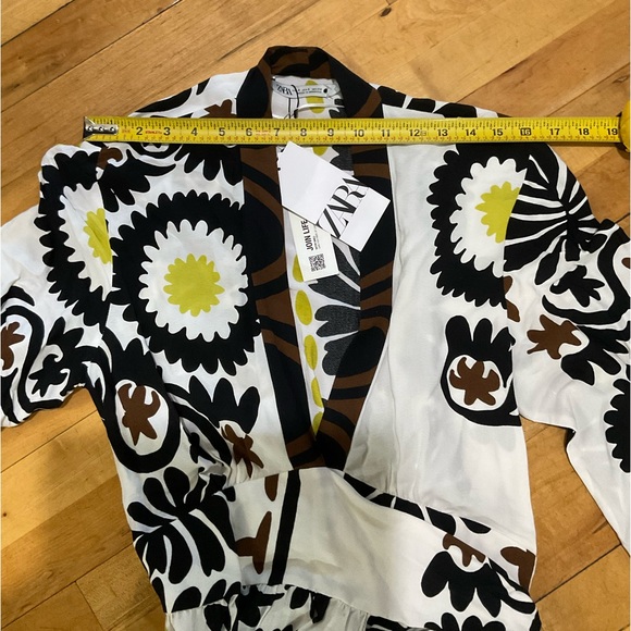 ZARA  PRINTED WRAP DRESS ECRU SIZE S BLOGGERS FAVORITE 💕 ❤️ - Picture 7 of 16